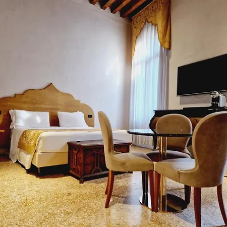 לינה וארוחת בוקר Ca' Cappellis - Luxury And Exclusive 4*