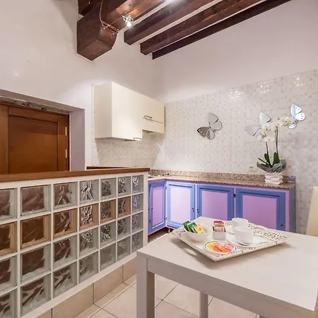 卡卡佩利斯住宿加早餐旅馆 4*