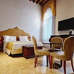 Bed & Breakfast Ca' Cappellis - Luxury And Exclusive 4*